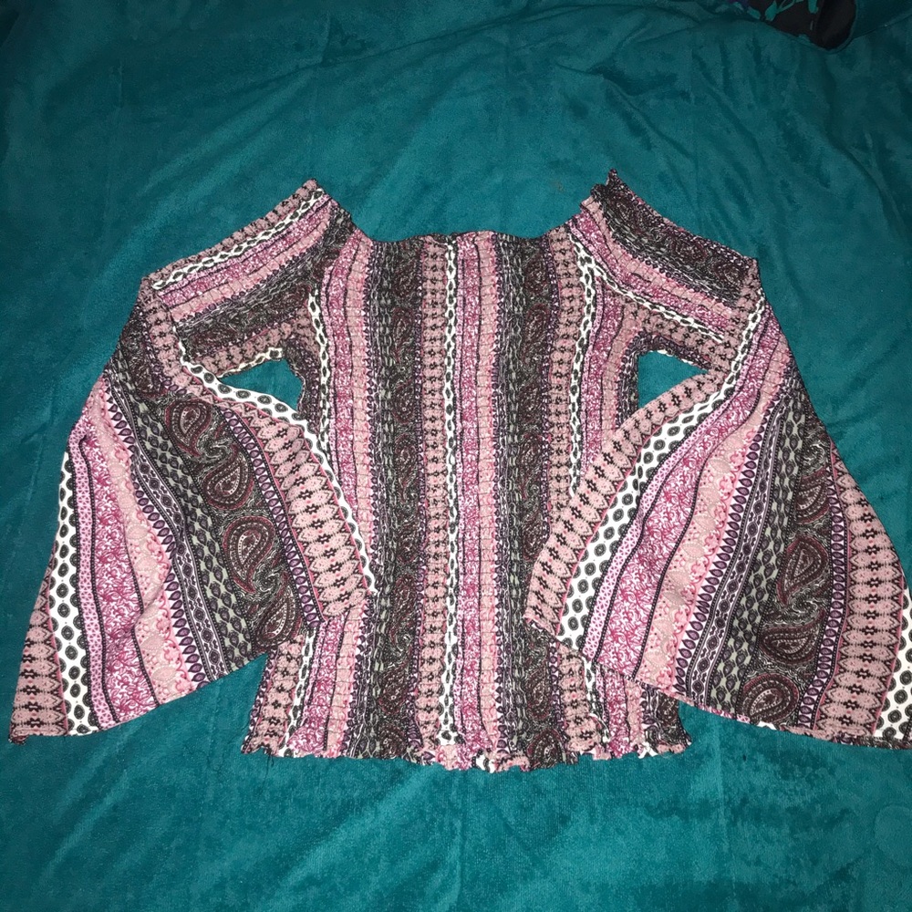 Printed Bell Sleeve Fitted Top